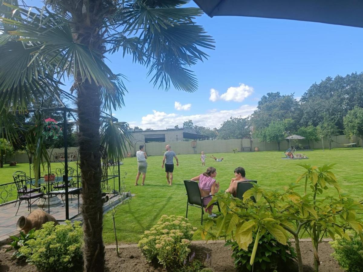 Zonhoven B&B Casa Roman & Vakantiewoning Voor 1 Pers Tot Max 32 Personen المظهر الخارجي الصورة