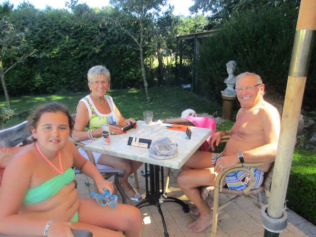 Zonhoven B&B Casa Roman & Vakantiewoning Voor 1 Pers Tot Max 32 Personen المظهر الخارجي الصورة
